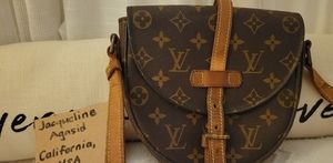 Chantilly PM monogram